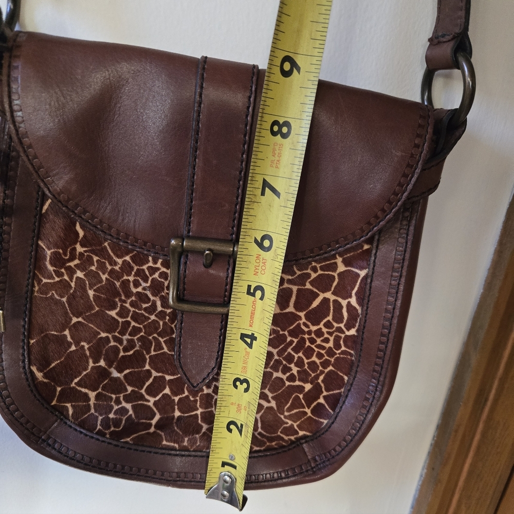 🦒 SPRING TREND ALERT: The Neutral Animal Print 🦒crossbody fossil bag - Picture 11 of 11